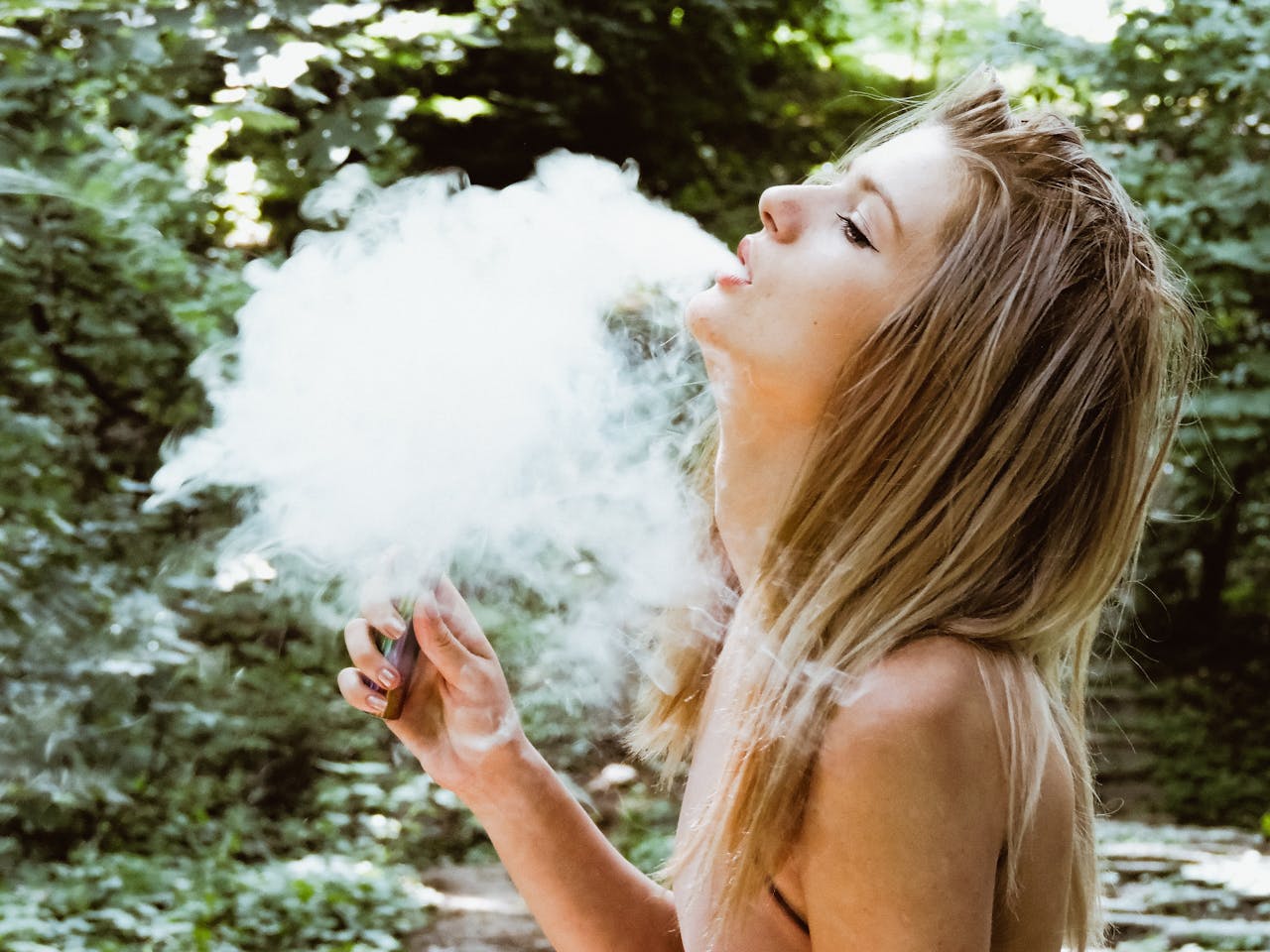 astro cbd smoke & vape herndon What is Vaping? And How to Vape Properly main image 0